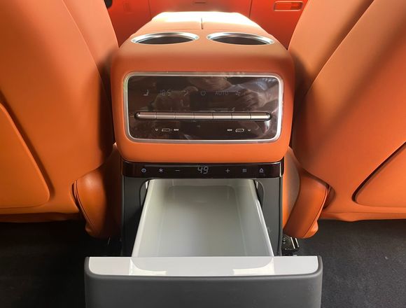 Купить ⁠⁠⁠⁠LiXiang L9 MAX 2024 г. полный привод в Москве