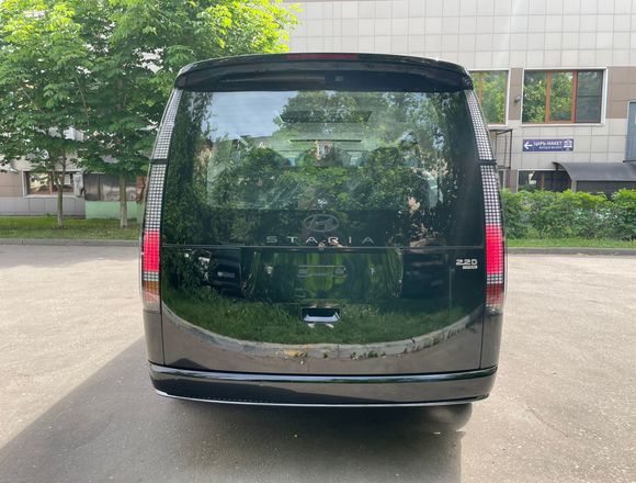 Купить ⁠⁠⁠⁠Hyundai Staria 2025 полный привод в Москве