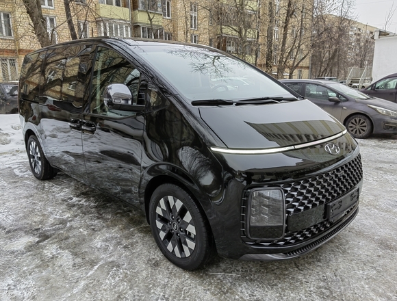 Купить ⁠⁠⁠⁠Hyundai Staria ⁠⁠Lounge Inspiration 2021 полный привод в Москве