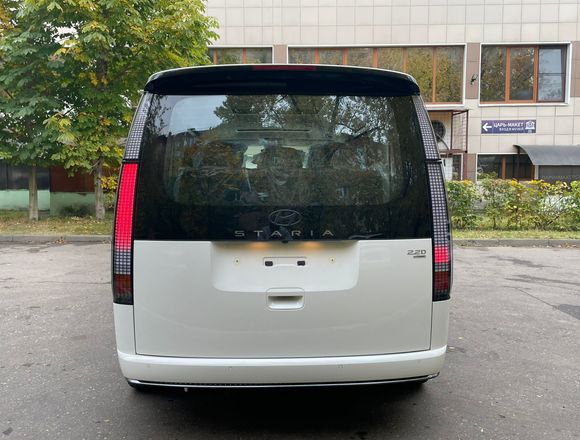 Купить ⁠⁠⁠⁠Hyundai Staria 2025 полный привод в Москве