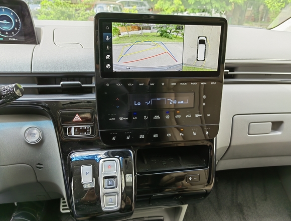 Купить ⁠⁠⁠⁠Hyundai Staria ⁠⁠Lounge Inspiration 2021 полный привод в Москве