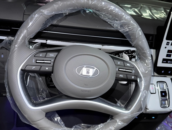 Купить ⁠⁠⁠⁠Hyundai Staria ⁠⁠2025 полный привод в Москве