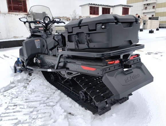 ⁠Снегоход BRP SKI-DOO SKANDIC SWT 2024 г. в Москве на Алексеевской