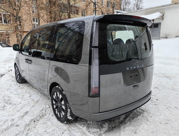 Купить ⁠⁠⁠⁠Hyundai Staria ⁠⁠Lounge Inspiration 2023 полный привод в Москве
