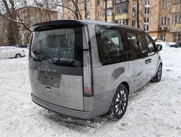 Купить ⁠⁠⁠⁠Hyundai Staria ⁠⁠Lounge Inspiration 2023 полный привод в Москве