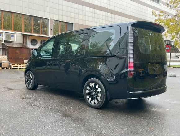 Купить ⁠⁠⁠⁠Hyundai Staria ⁠⁠2025 полный привод в Москве