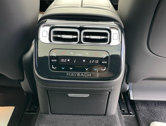 Купить ⁠⁠⁠⁠⁠⁠⁠⁠⁠Mercedes-Benz Maybach S580 4MATIC в Москве