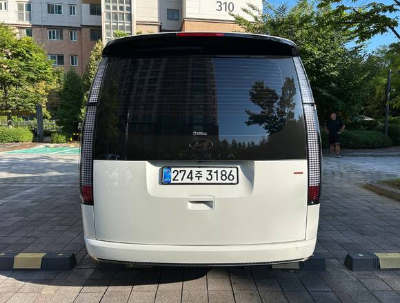 Купить ⁠⁠⁠⁠Hyundai Staria 2025 полный привод в Москве