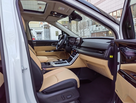 Купить ⁠⁠⁠⁠Kia Carnival Signature 2020 г. в Москве