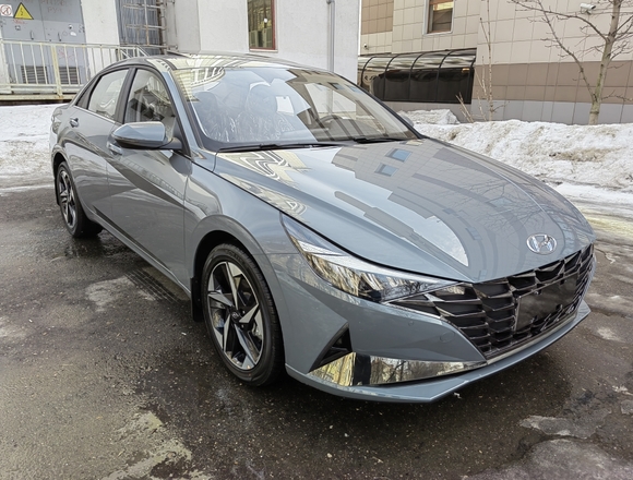 Купить ⁠⁠⁠⁠⁠Hyundai Elantra 2022 в Москве