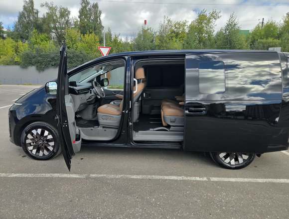 Купить ⁠⁠⁠⁠Hyundai Staria ⁠⁠Lounge Inspiration 2023 полный привод в Москве