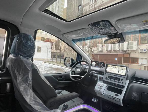 Купить ⁠⁠⁠⁠Hyundai Staria ⁠⁠2025 полный привод в Москве