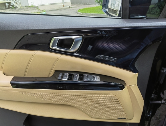 Купить ⁠⁠⁠⁠Kia Carnival Signature 2021 г. в Москве