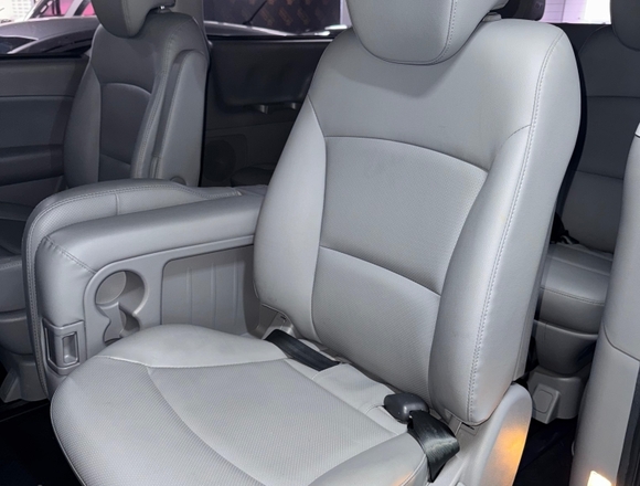 Купить ⁠⁠⁠⁠⁠⁠⁠Hyundai Grand Starex 2020 г. в Москве