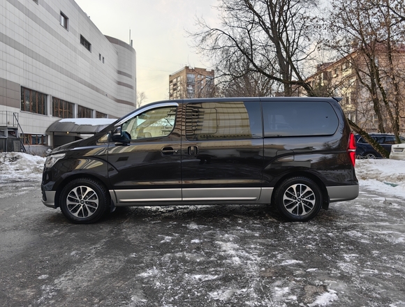 Купить ⁠⁠⁠⁠⁠⁠⁠Hyundai Grand Starex 2019 в Москве