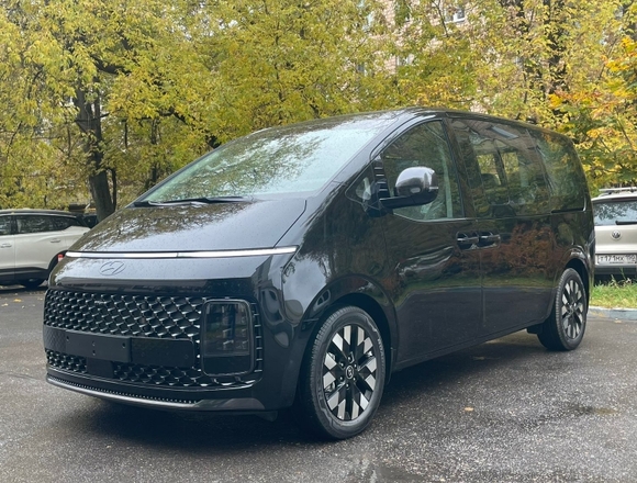 Купить ⁠⁠⁠⁠Hyundai Staria ⁠⁠2025 полный привод в Москве