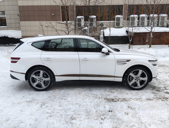Купить ⁠Genesis GV-80 4wd в Москве