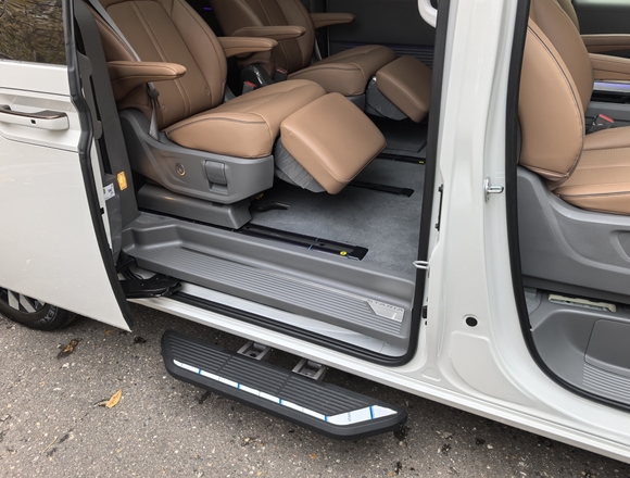Купить ⁠⁠⁠⁠Hyundai Staria ⁠⁠2025 полный привод в Москве
