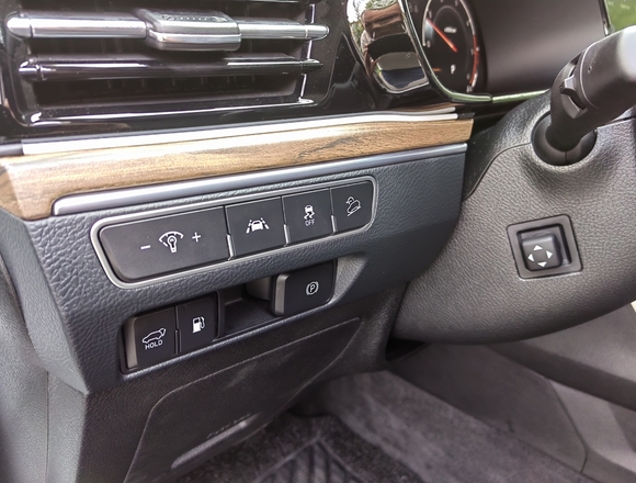 Купить ⁠⁠⁠⁠Kia Mohave 2019 г. в Москве