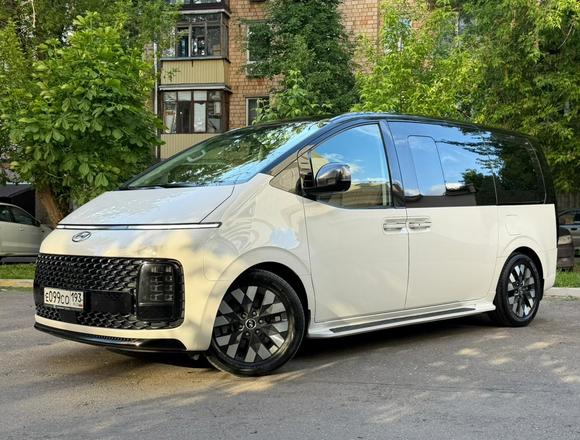 Купить ⁠⁠⁠⁠Hyundai Staria ⁠⁠Lounge Inspiration 2021 полный привод в Москве