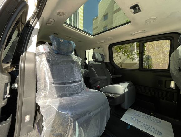 Купить ⁠⁠⁠⁠Hyundai Staria ⁠⁠Lounge Inspiration 2023 полный привод в Москве на Алексеевской