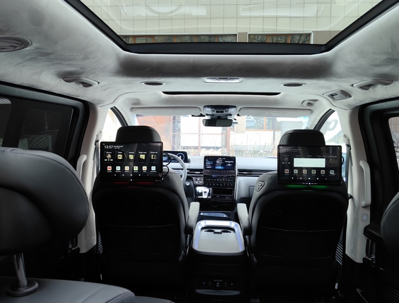 Купить ⁠⁠⁠⁠Hyundai Staria ⁠⁠2024 полный привод в Москве