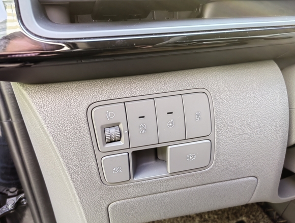 Купить ⁠⁠⁠⁠Hyundai Staria ⁠⁠Lounge Inspiration 2021 полный привод в Москве