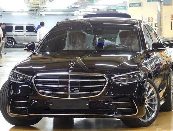 Заказать ⁠⁠⁠⁠⁠⁠⁠⁠⁠Mercedes-Benz S-Класс 4MATIC в Москве