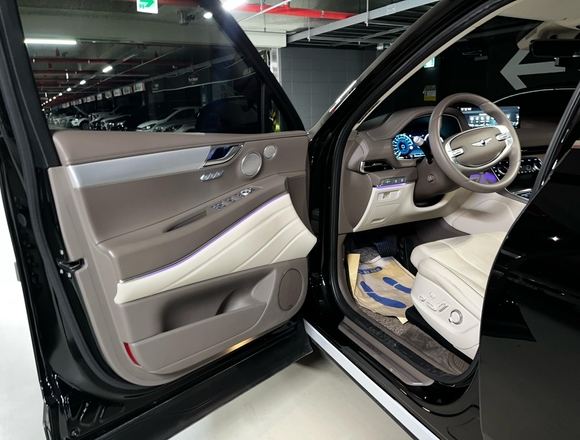 Заказать ⁠Genesis GV-80 4wd в Москве под ключ