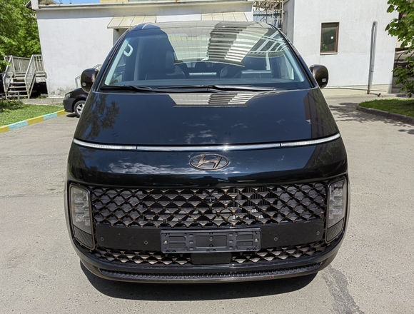 Купить ⁠⁠⁠⁠Hyundai Staria ⁠⁠Lounge Inspiration 2021 полный привод в Москве