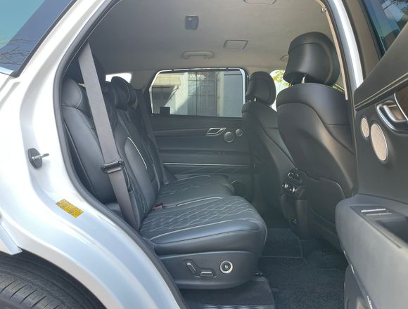 Купить ⁠Genesis GV-80 4wd в Москве