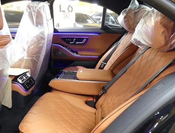 Заказать ⁠⁠⁠⁠⁠⁠⁠⁠⁠Mercedes-Benz S-Класс 4MATIC в Москве