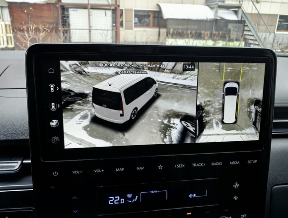 Купить ⁠⁠⁠⁠Hyundai Staria ⁠⁠2024 полный привод в Москве