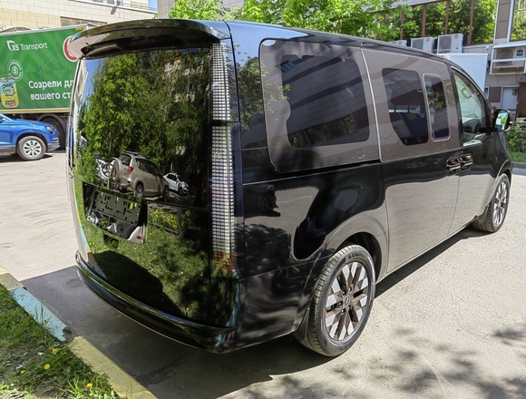 Купить ⁠⁠⁠⁠Hyundai Staria ⁠⁠Lounge Inspiration 2022 полный привод в Москве