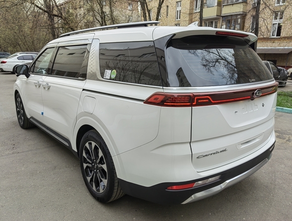 Купить ⁠⁠⁠⁠Kia Carnival Signature 2020 г. в Москве