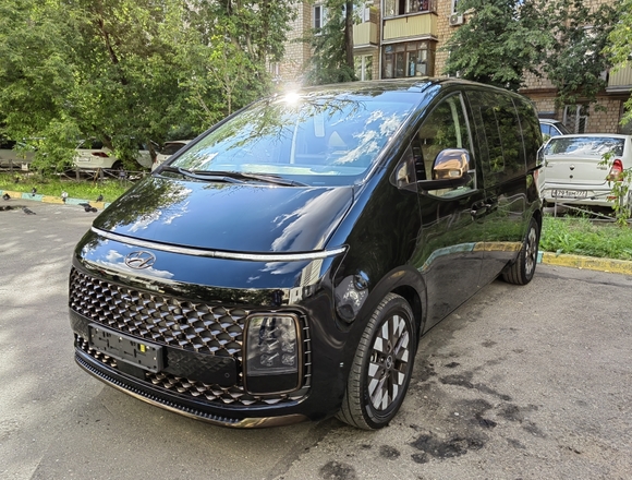 Купить ⁠⁠⁠⁠Hyundai Staria ⁠⁠Lounge Inspiration 2022 полный привод в Москве