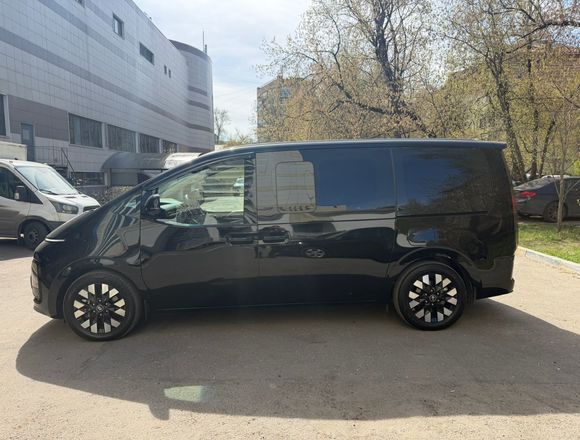 Купить ⁠⁠⁠⁠Hyundai Staria ⁠⁠2025 полный привод в Москве