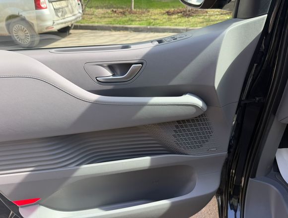 Купить ⁠⁠⁠⁠Hyundai Staria ⁠⁠2025 полный привод в Москве