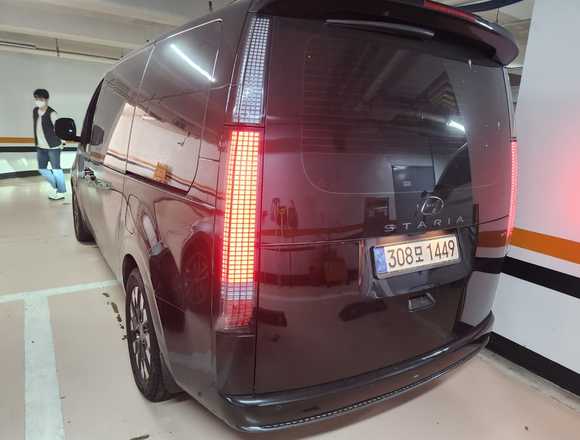 Купить ⁠⁠⁠⁠Hyundai Staria ⁠⁠Lounge Inspiration 2021 полный привод в Москве