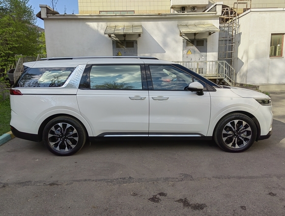 Купить ⁠⁠⁠⁠Kia Carnival Signature 2020 г. в Москве