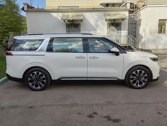 Купить ⁠⁠⁠⁠Kia Carnival Signature 2020 г. в Москве