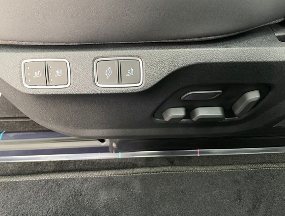 Купить ⁠⁠⁠⁠Hyundai Staria ⁠⁠2025 полный привод в Москве