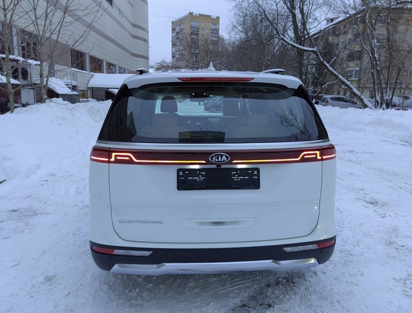 Купить ⁠⁠⁠⁠Kia Carnival Signature 2021 г. в Москве