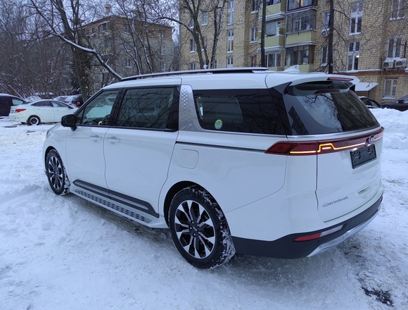 Купить ⁠⁠⁠⁠Kia Carnival Signature 2021 г. в Москве