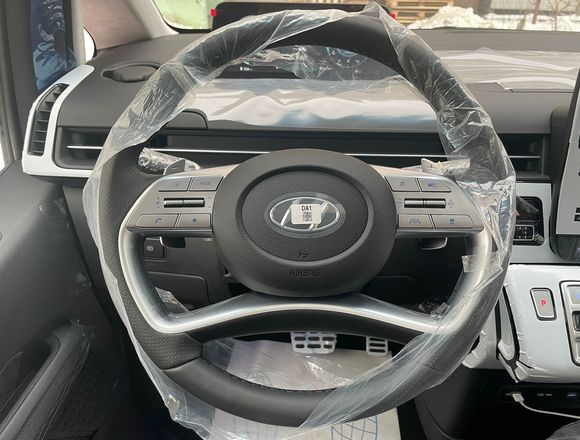 Купить ⁠⁠⁠⁠Hyundai Staria ⁠⁠2024 полный привод в Москве