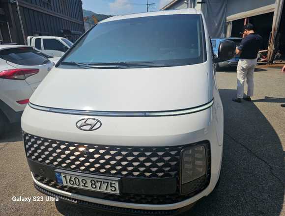 Заказать ⁠⁠⁠⁠Hyundai Staria ⁠⁠Lounge Inspiration 2021 полный привод в Москве