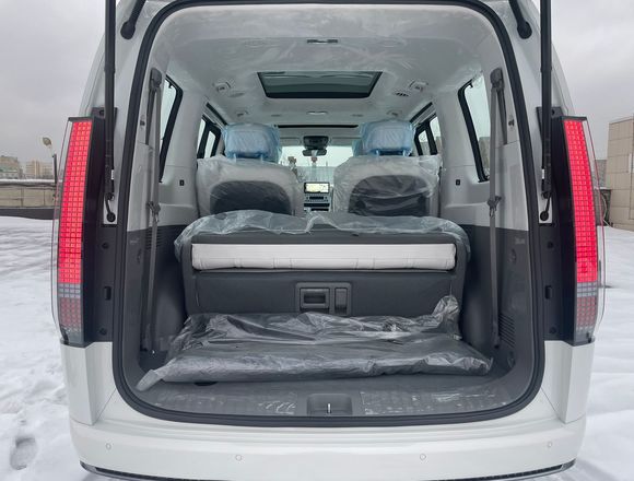 Купить ⁠⁠⁠⁠Hyundai Staria ⁠⁠2024 полный привод в Москве