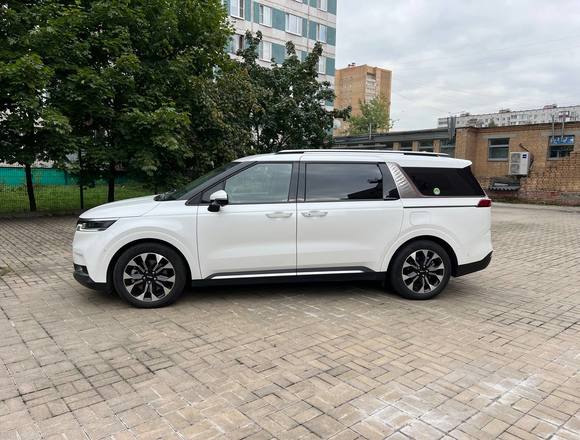 Kia Carnival 2023 г. купить в Москве