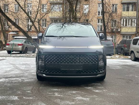Купить ⁠⁠⁠⁠Hyundai Staria ⁠⁠2025 полный привод в Москве