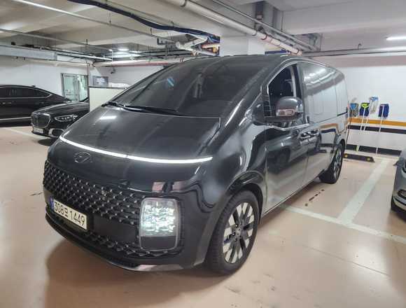 Купить ⁠⁠⁠⁠Hyundai Staria ⁠⁠Lounge Inspiration 2021 полный привод в Москве